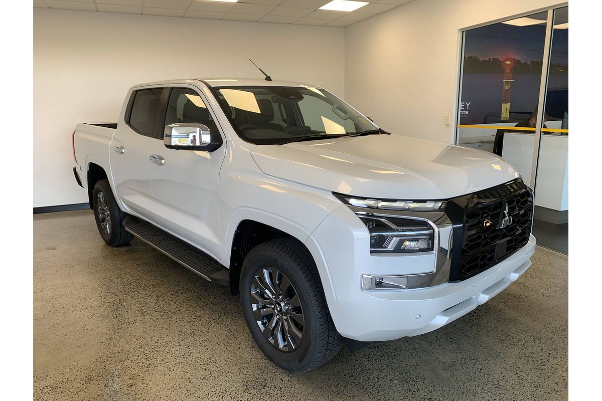 2025 Mitsubishi Triton GLS MV 4X4