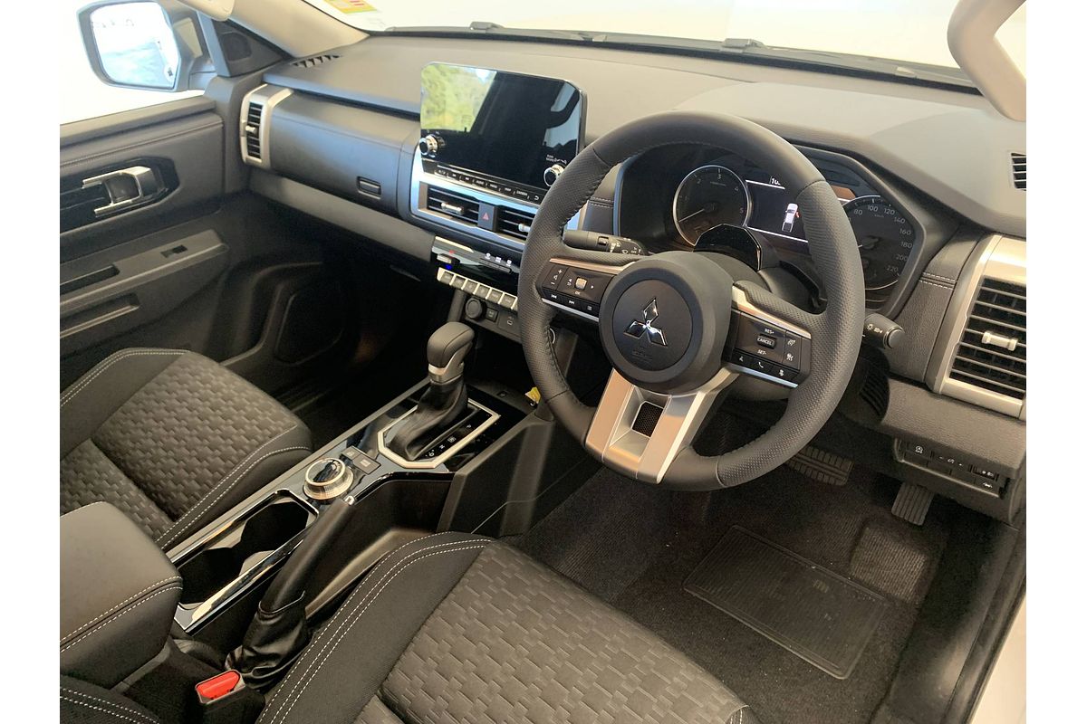 2025 Mitsubishi Triton GLS MV 4X4