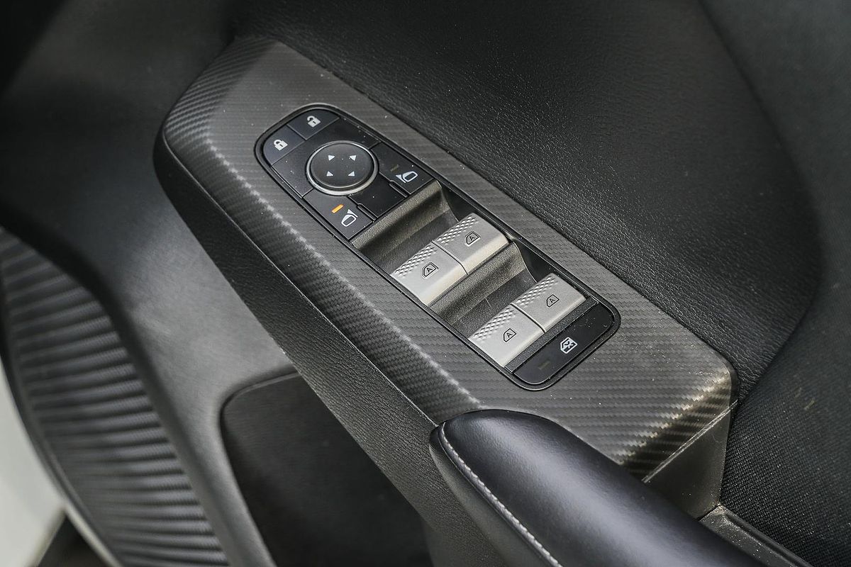 2024 Mitsubishi Outlander ES ZM