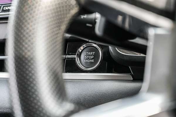 2024 Mitsubishi Outlander ES ZM