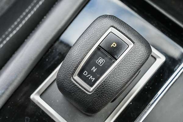 2024 Mitsubishi Outlander ES ZM