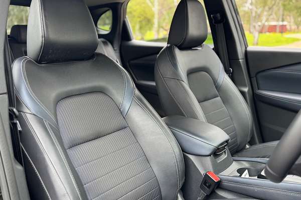 2023 Nissan QASHQAI ST-L J12