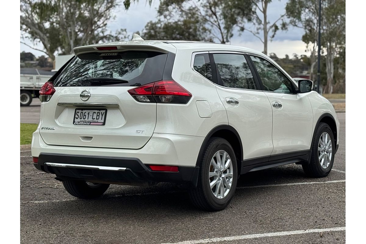 2017 Nissan X-TRAIL ST T32