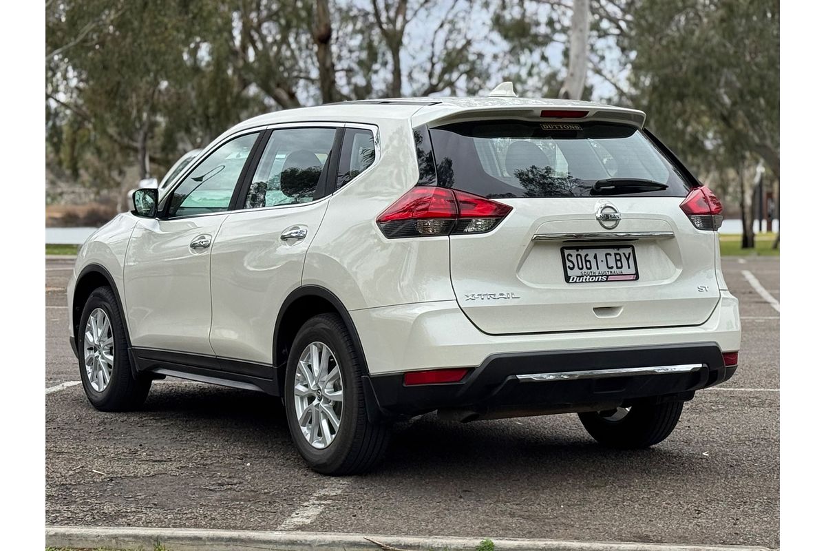 2017 Nissan X-TRAIL ST T32