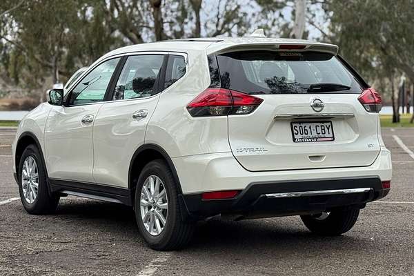 2017 Nissan X-TRAIL ST T32