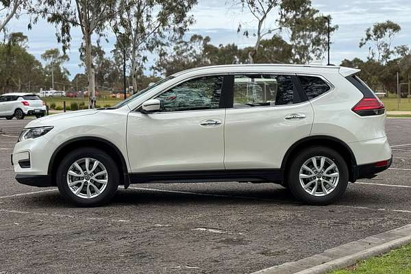 2017 Nissan X-TRAIL ST T32