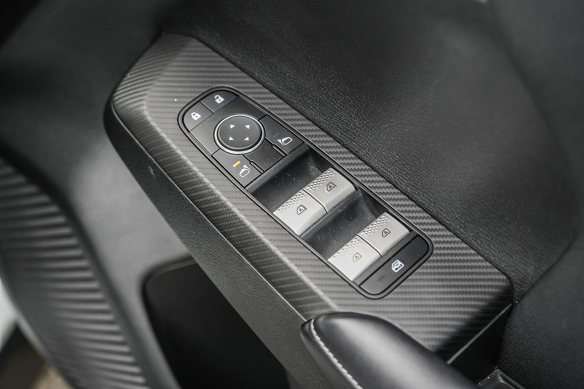 2024 Mitsubishi Outlander ES ZM