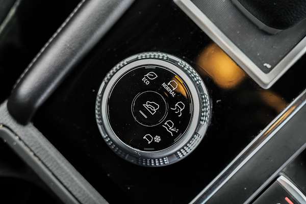 2024 Mitsubishi Outlander ES ZM