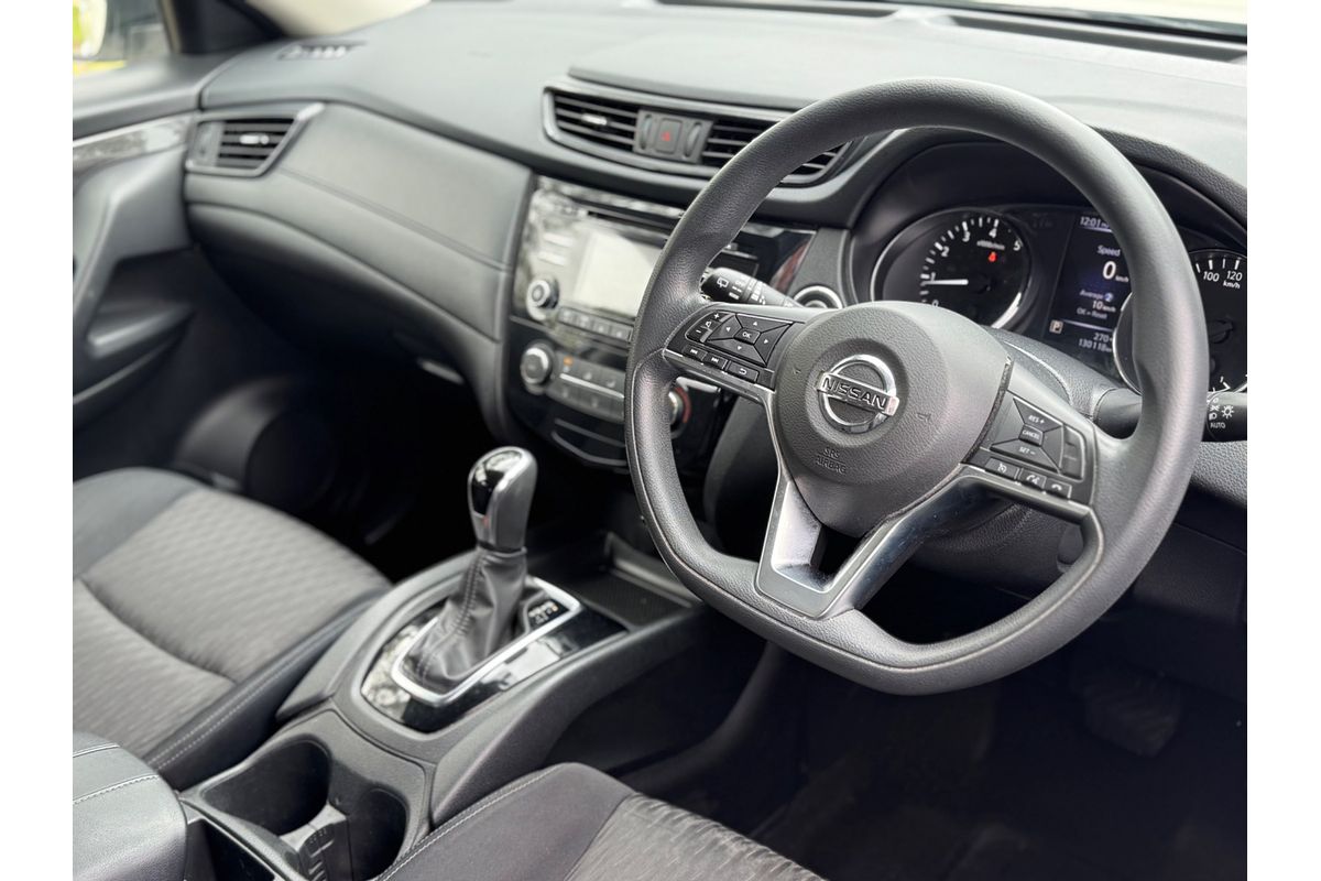 2017 Nissan X-TRAIL ST T32