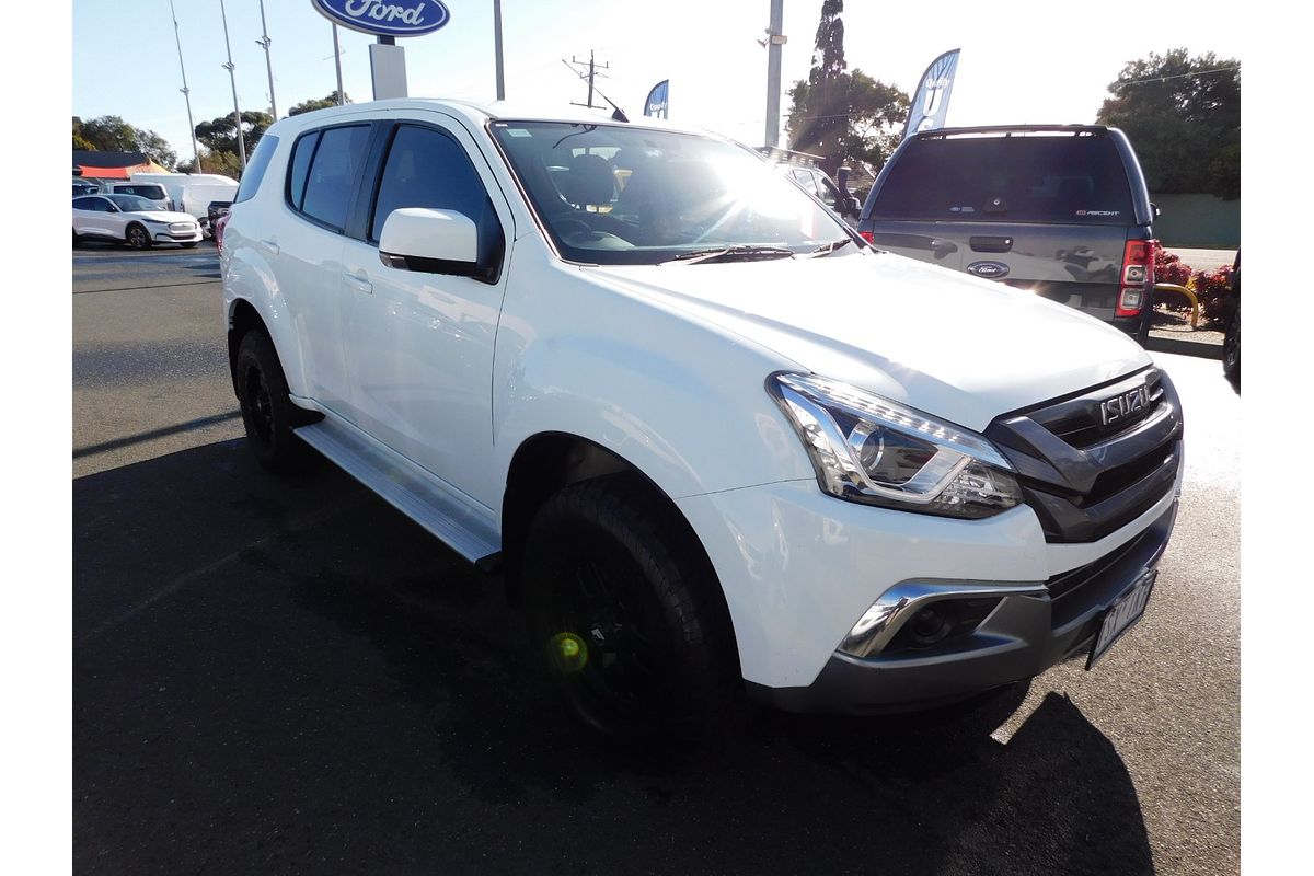 2020 Isuzu MU-X LS-M