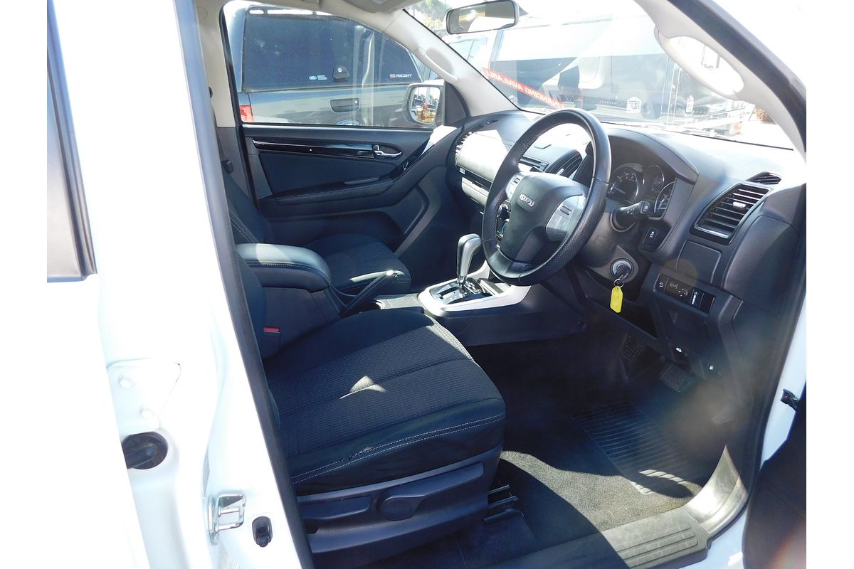 2020 Isuzu MU-X LS-M