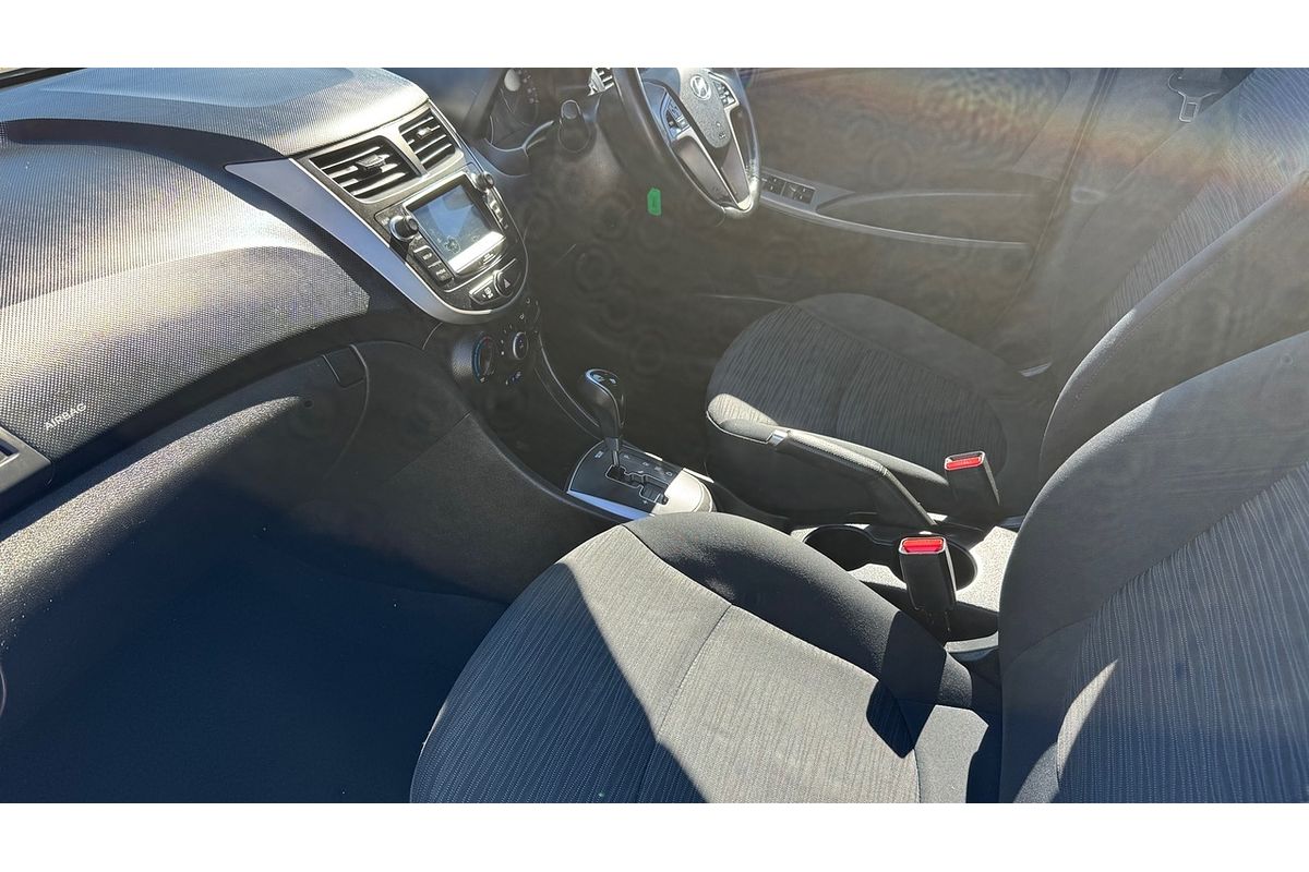 2017 Hyundai Accent Sport RB5