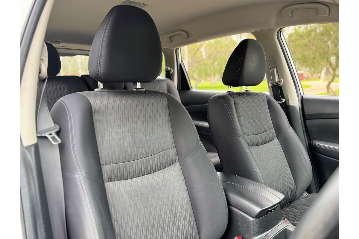 2017 Nissan X-TRAIL ST T32