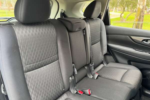 2017 Nissan X-TRAIL ST T32