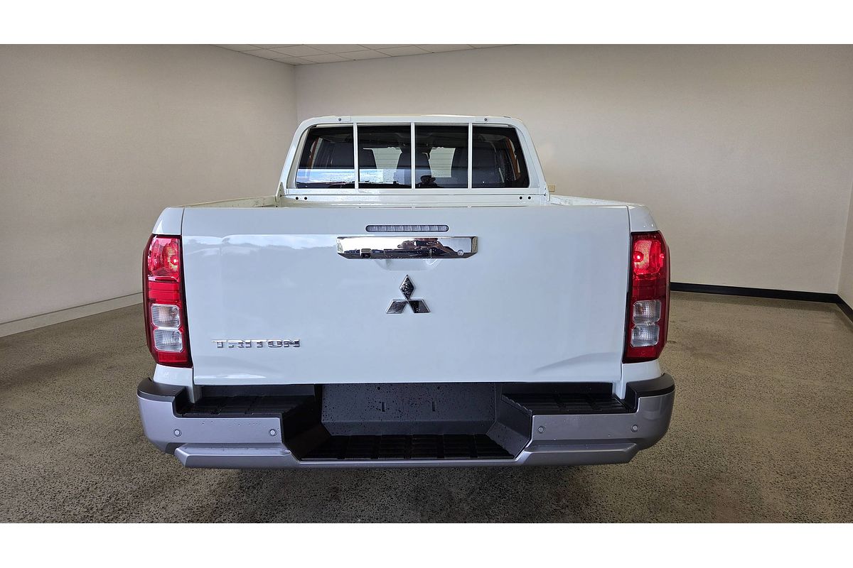 2024 Mitsubishi Triton GLX MV 4X4