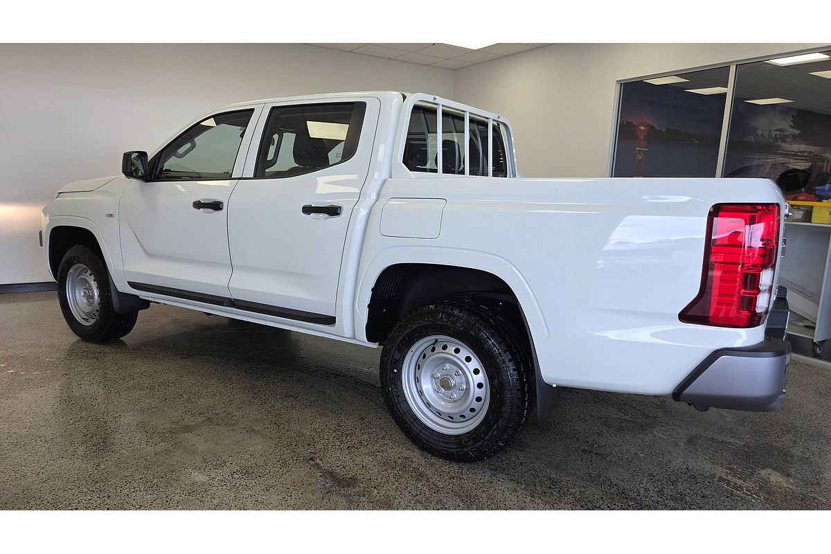 2024 Mitsubishi Triton GLX MV 4X4
