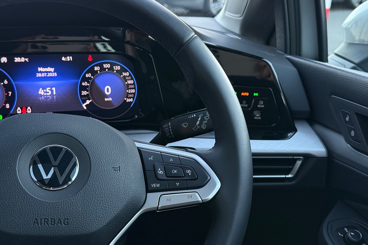 2022 Volkswagen Golf 110TSI Life 8