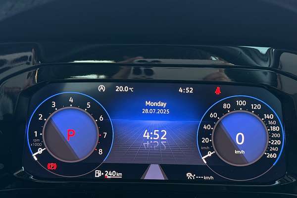 2022 Volkswagen Golf 110TSI Life 8
