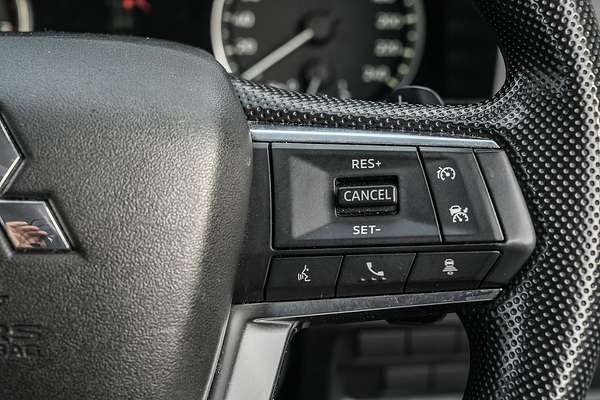 2024 Mitsubishi Outlander ES ZM