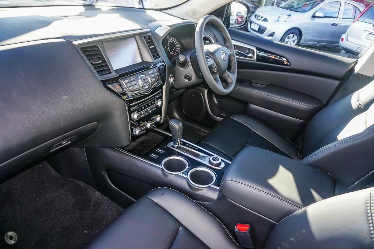 2015 Nissan Pathfinder ST-L R52