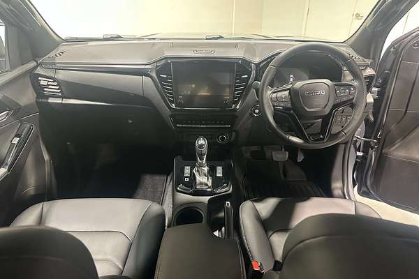 2025 Isuzu D-MAX BLADE  4X4