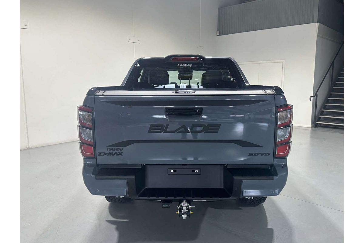 2025 Isuzu D-MAX BLADE  4X4