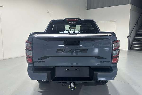 2025 Isuzu D-MAX BLADE  4X4