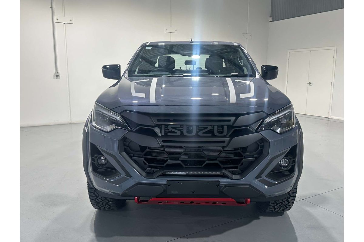 2025 Isuzu D-MAX BLADE  4X4