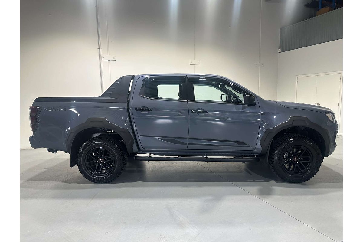 2025 Isuzu D-MAX BLADE  4X4