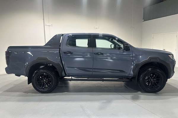 2025 Isuzu D-MAX BLADE  4X4
