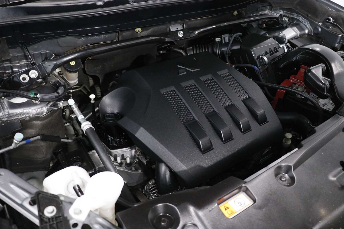2019 Mitsubishi Eclipse Cross ES YA