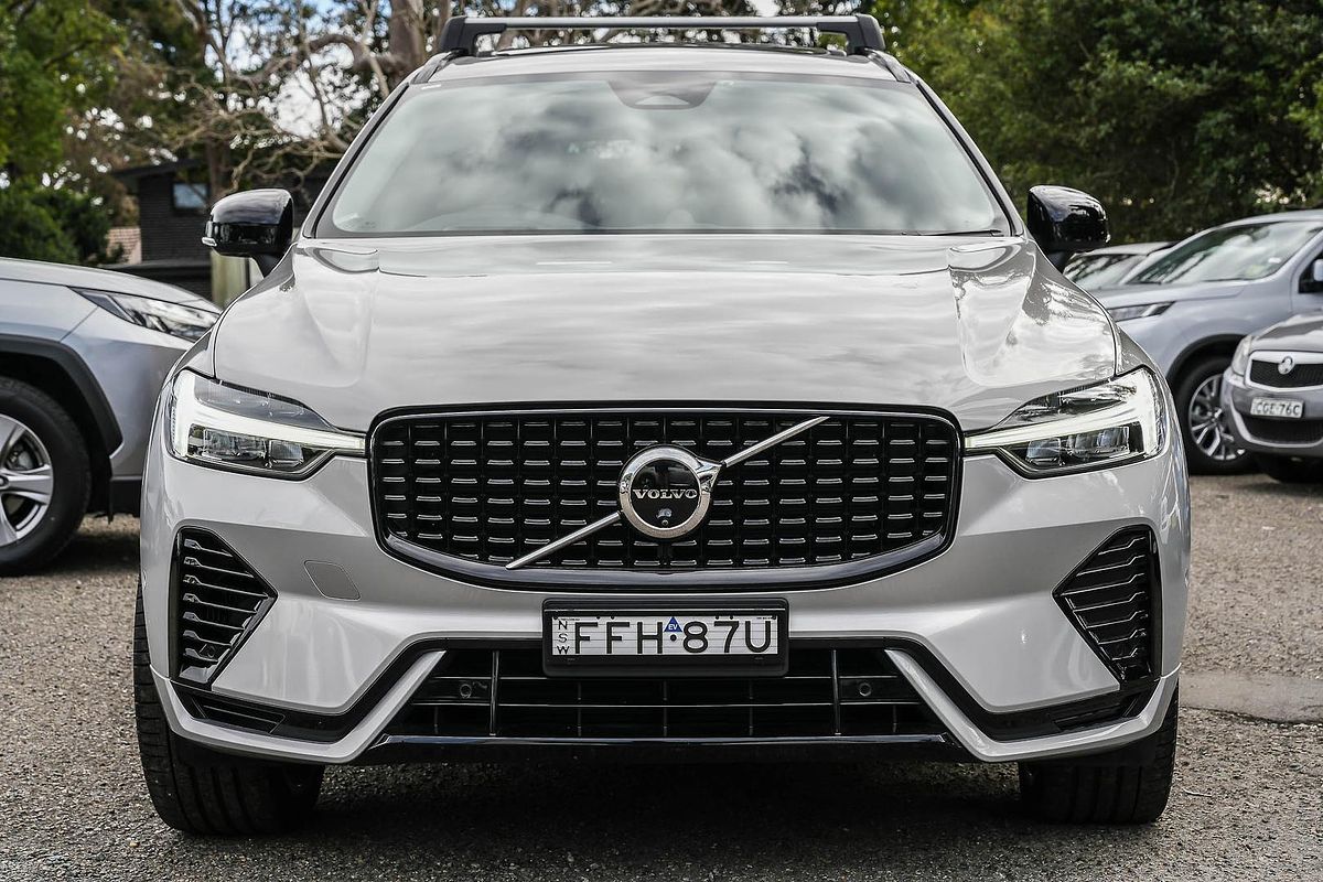 2024 Volvo XC60 Recharge Ultimate T8 Plug-In Hybrid