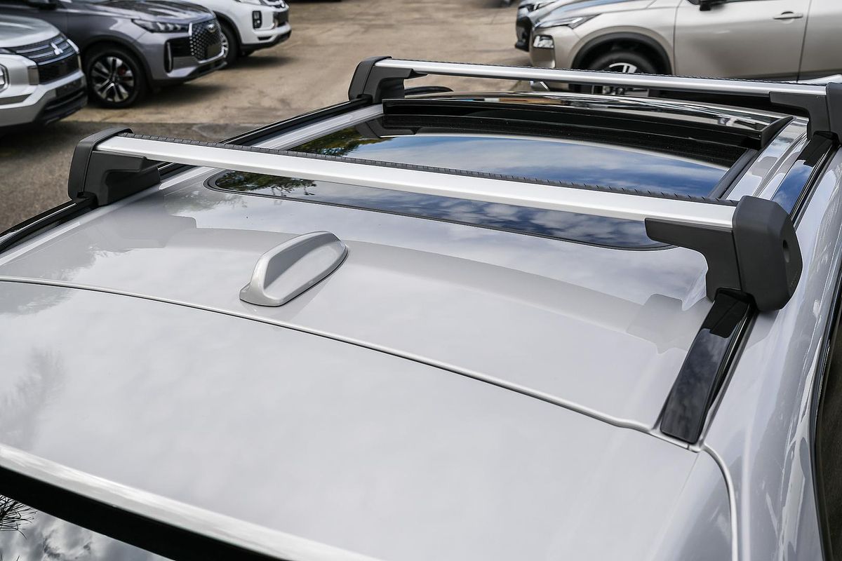 2024 Volvo XC60 Recharge Ultimate T8 Plug-In Hybrid