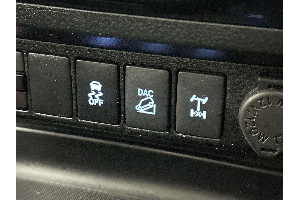 2018 Toyota Hilux Rugged X GUN126R 4X4