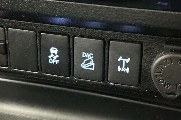 2018 Toyota Hilux Rugged X GUN126R 4X4
