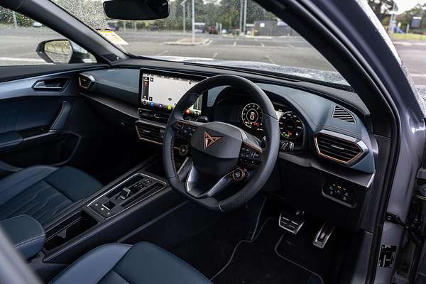 2024 CUPRA Formentor VZx KM