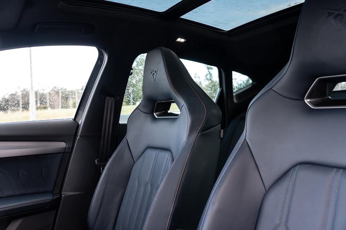 2024 CUPRA Formentor VZx KM