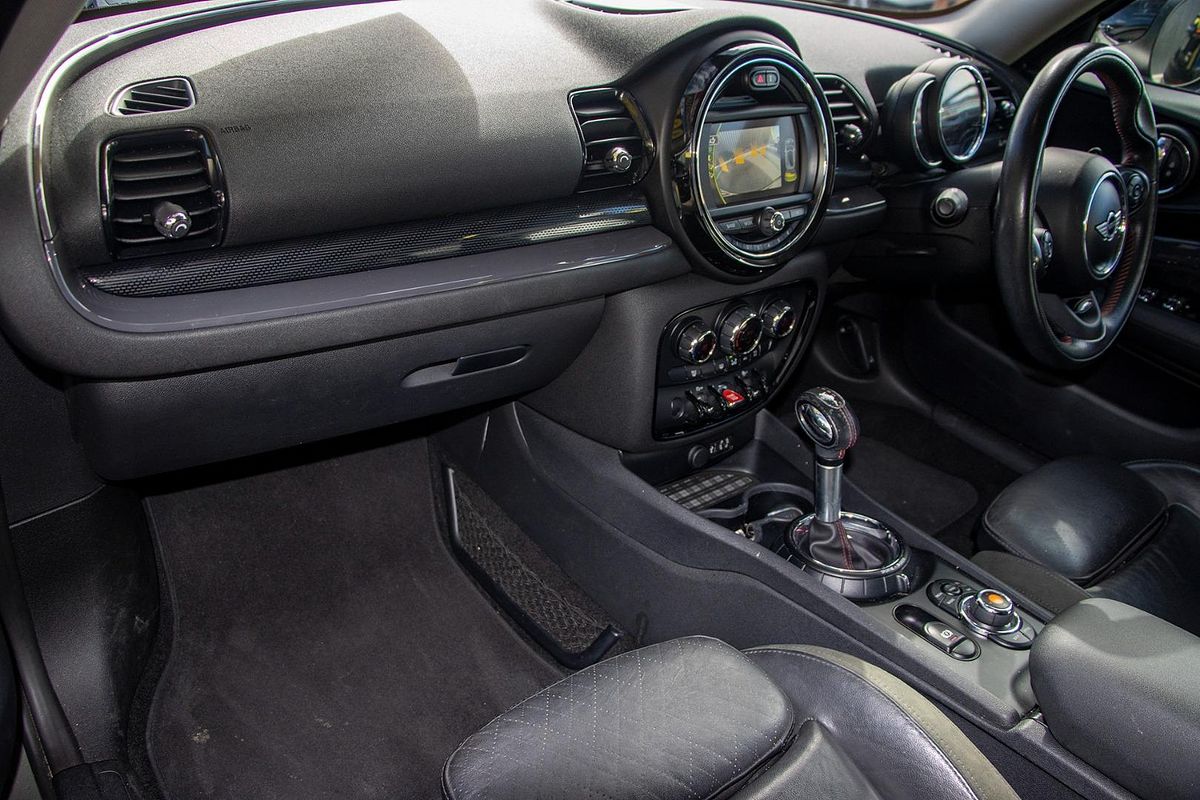2017 MINI Clubman John Cooper Works F54
