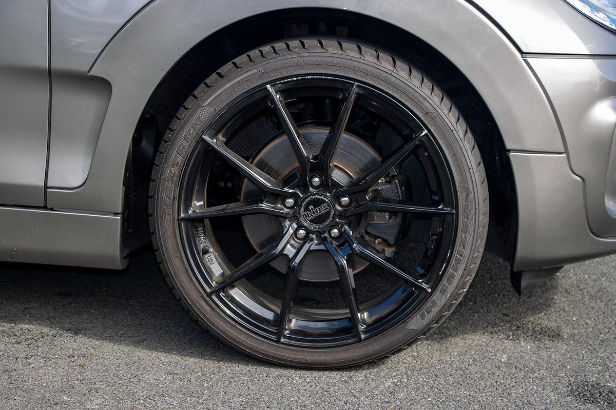 2017 MINI Clubman John Cooper Works F54