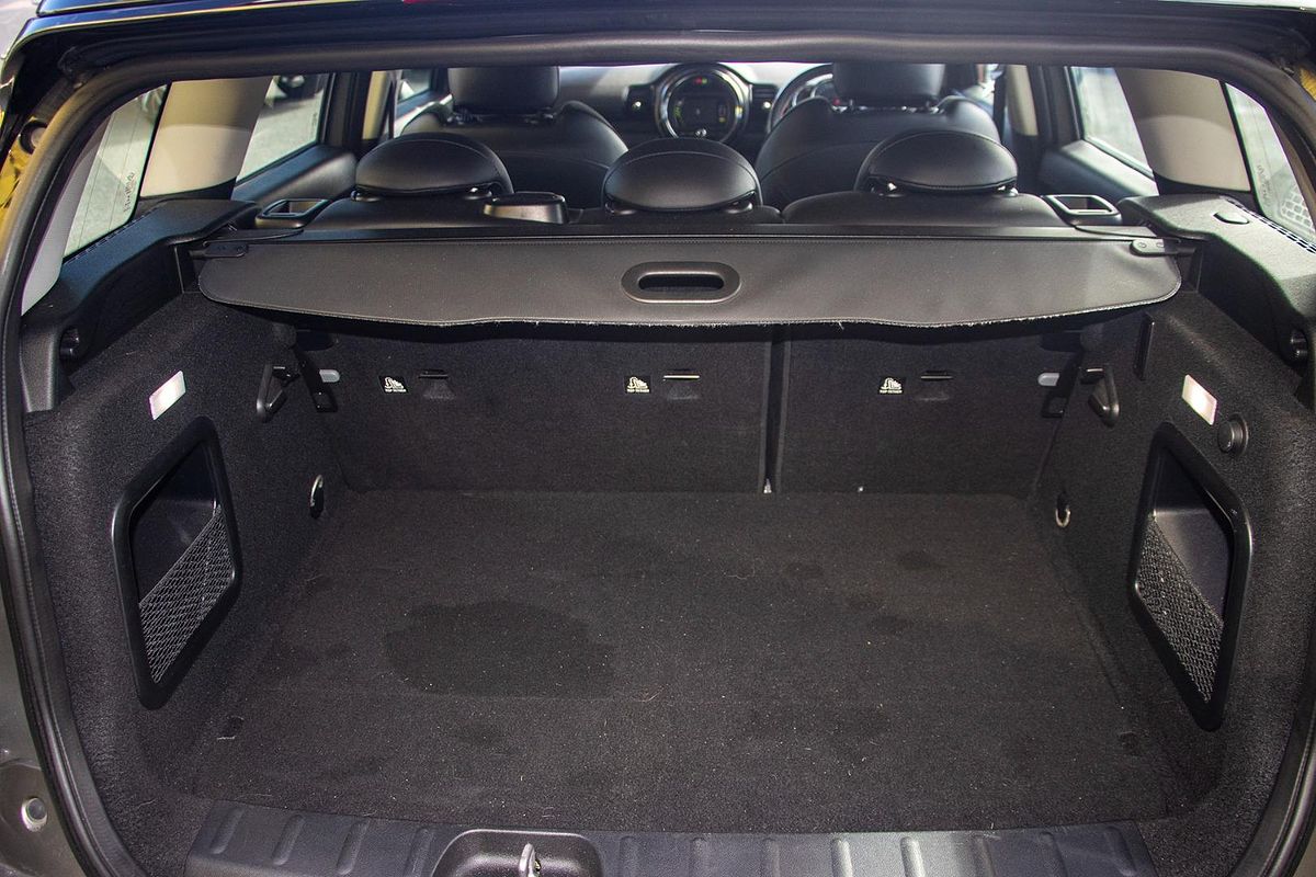 2017 MINI Clubman John Cooper Works F54