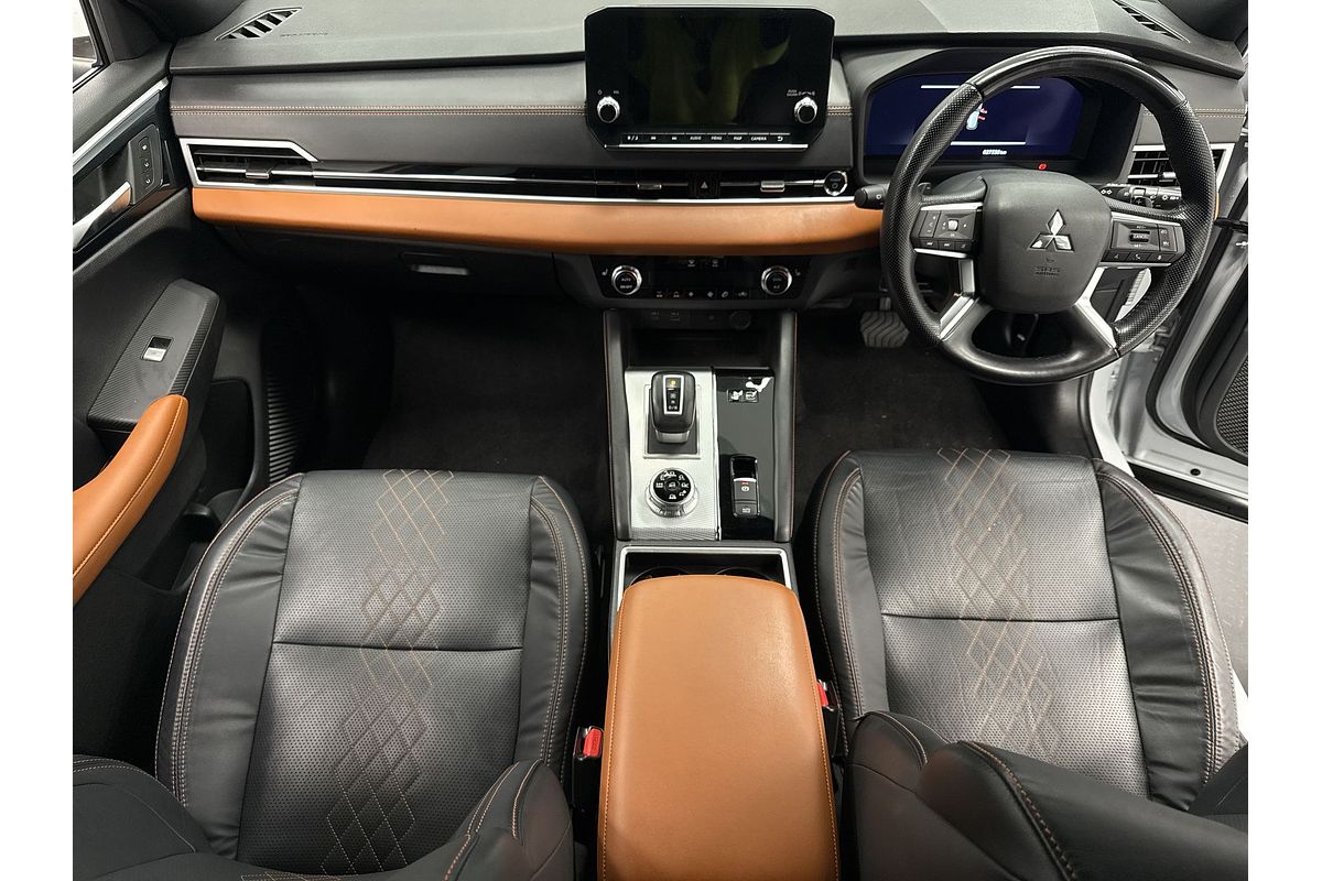2022 Mitsubishi Outlander PHEV Exceed Tourer ZM