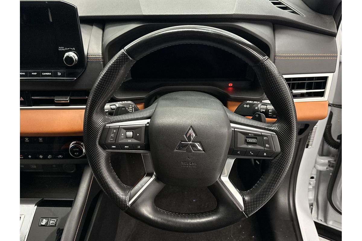 2022 Mitsubishi Outlander PHEV Exceed Tourer ZM