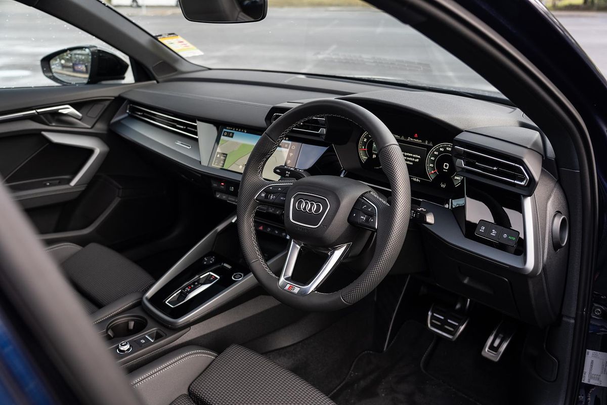 2025 Audi A3 35 TFSI S line GY