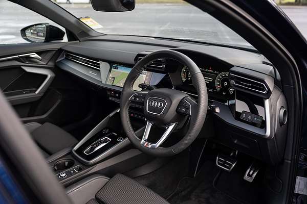 2025 Audi A3 35 TFSI S line GY