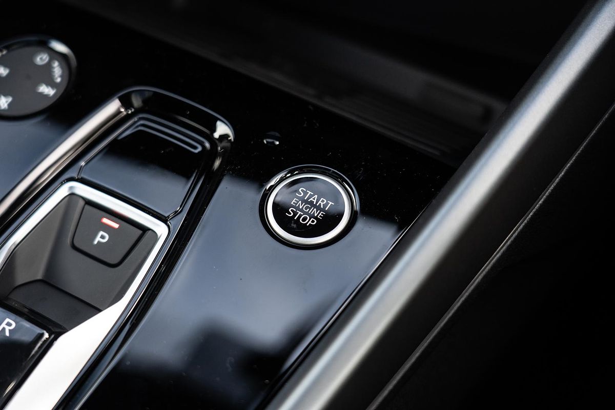 2025 Audi A3 35 TFSI S line GY