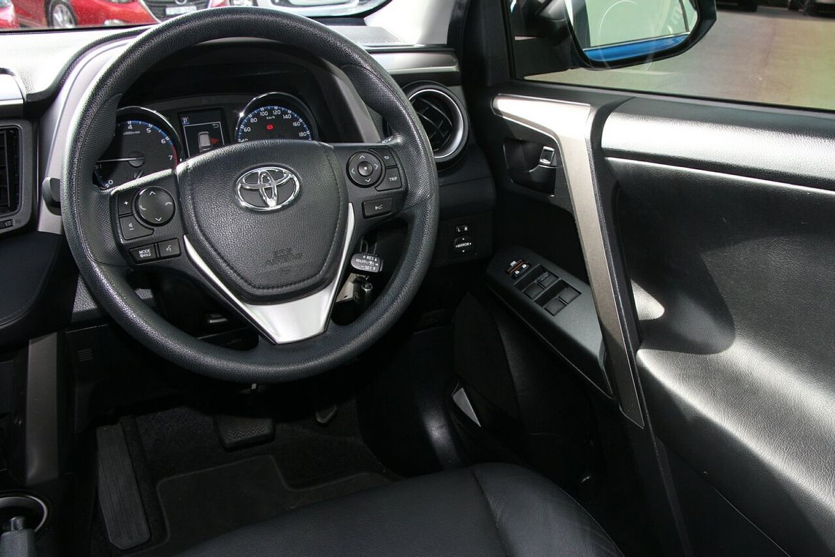 2017 Toyota RAV4 GX ASA44R
