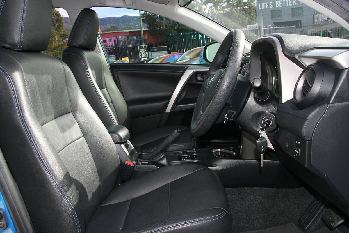2017 Toyota RAV4 GX ASA44R