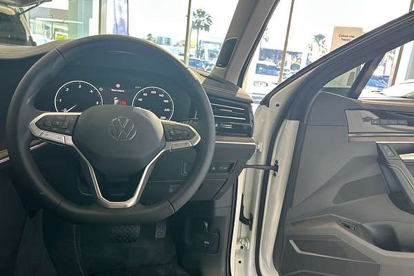 2025 Volkswagen Touareg 210TDI Elegance RC