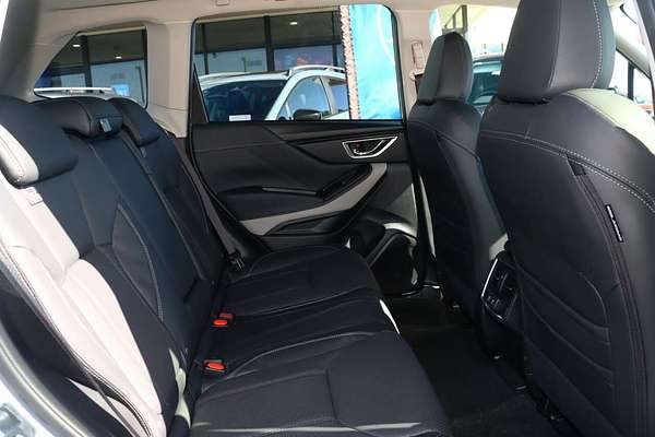 2024 Subaru Forester 2.5i-S S5