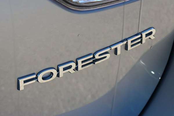 2024 Subaru Forester 2.5i-S S5